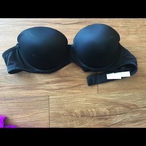 Brand new VS Pink strapless bra in black